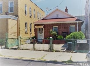 3361 10th St, Astoria, NY 11106