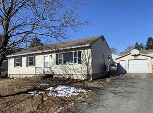 14 Yale St, Bangor, ME 04401