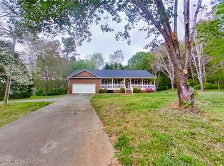564 Edens Rd, Pickens, SC 29671