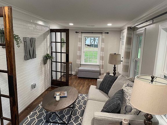 Sun Room 2