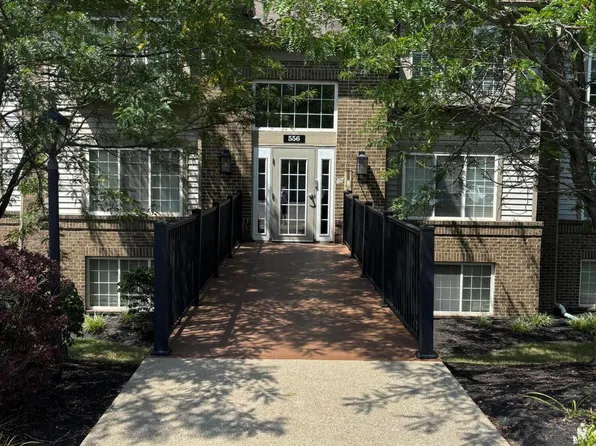 556 Cloverfield Ln APT 303, Fort Wright, KY 41011
