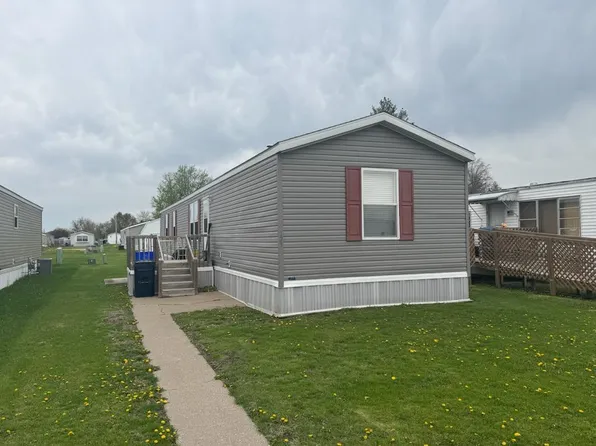 123 Vine St, Wilton, IA 52778