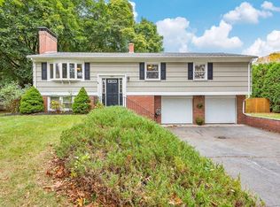 856 Maple Rd, Longmeadow, MA 01106