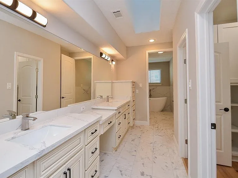 15735 Tanya Cir — Photo 21