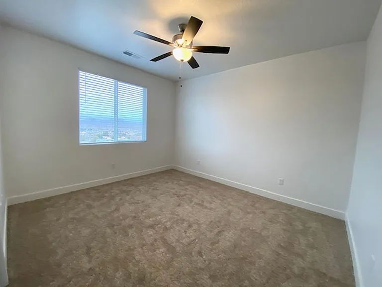 438 Stone Mountain Dr #52 — Photo 28
