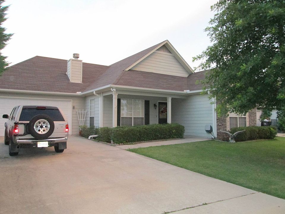 2nd image of 348 Summerchase Dr