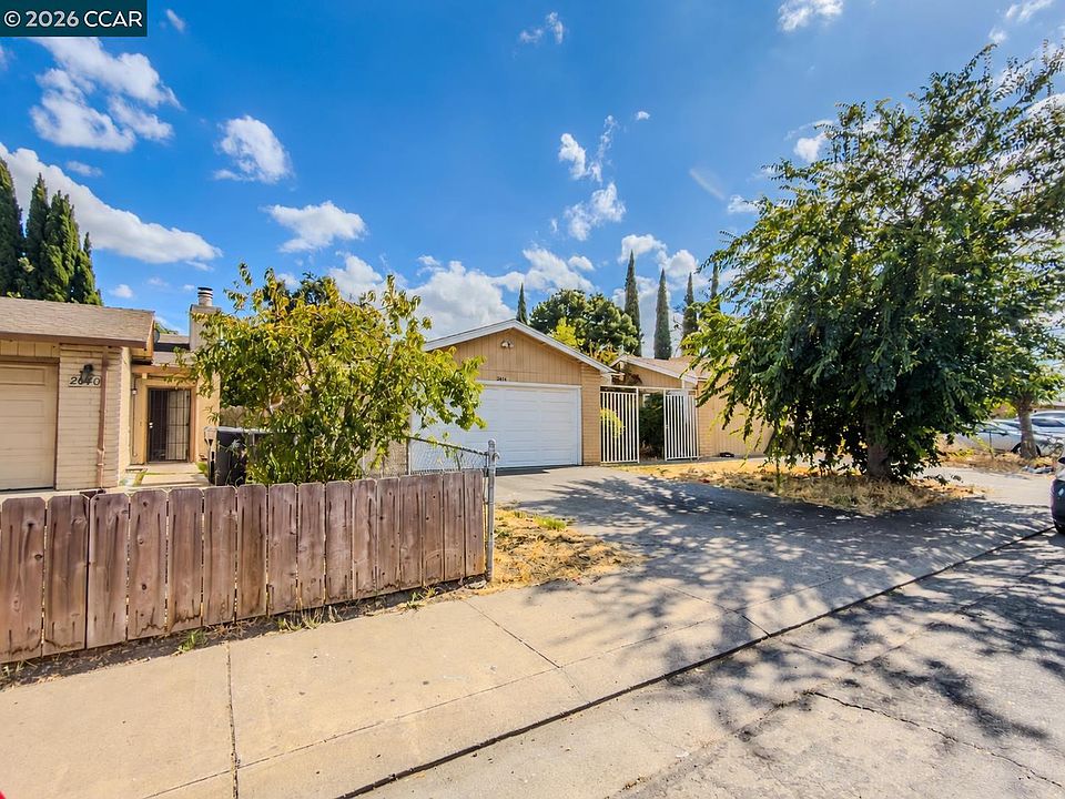 2nd image of 2646 Plantation Pl