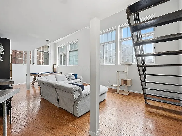 444 N Front St #301 — Photo 14