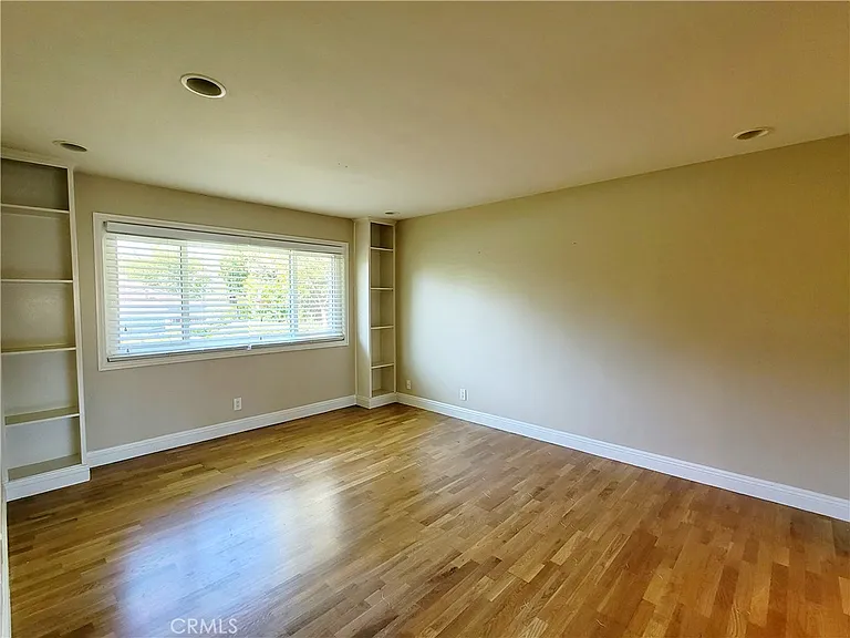 5155 Thorn Tree Ln — Photo 11