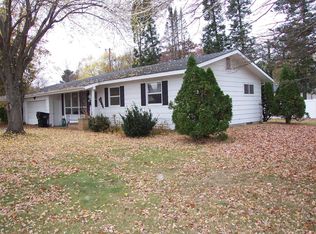 867 Tainter St NE, Menomonie, WI 54751