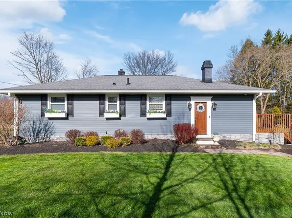 8135 Valley View Rd, Hudson, OH 44236