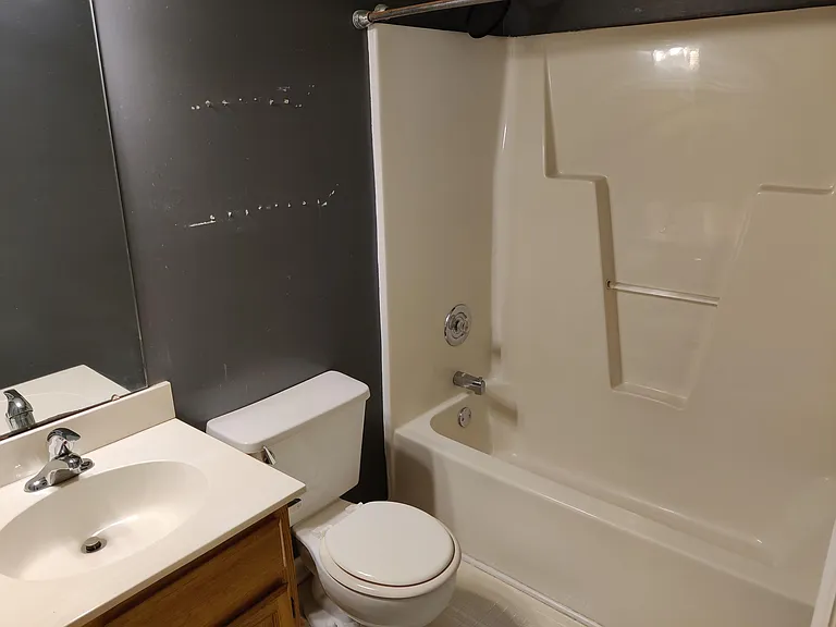 5748 Ebley Ln — Photo 11