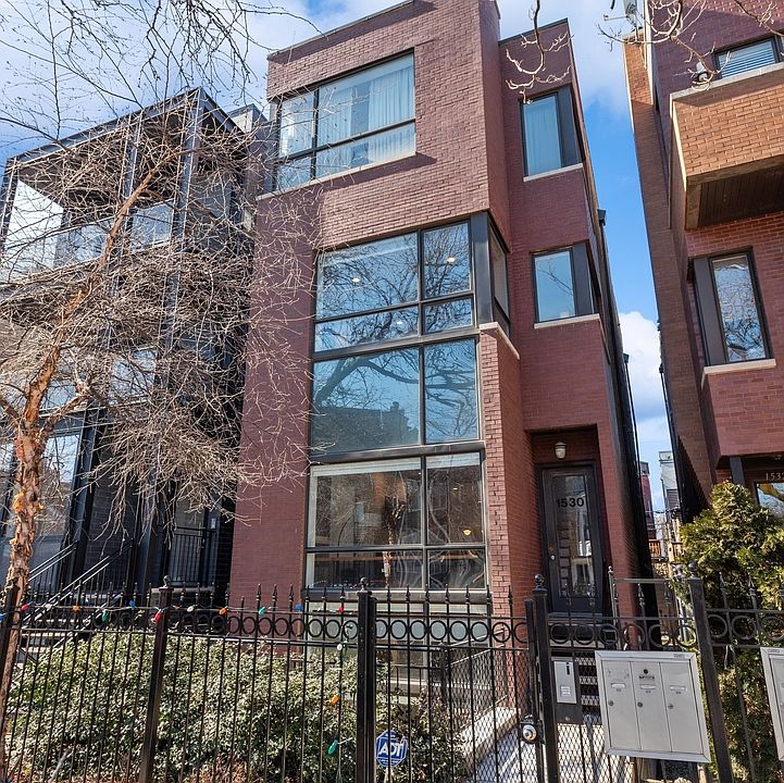 1st image of 1530 N Wood St #1