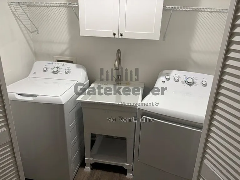 120 Riley Ct — Photo 13