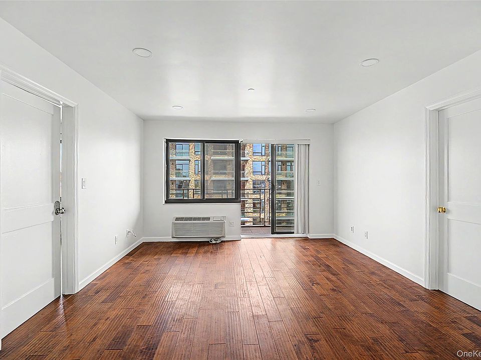 3138 137th Street #7B, Flushing, NY 11354 | MLS #987056 | Zillow