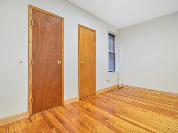 48-11 43rd Avenue image 3 of 6