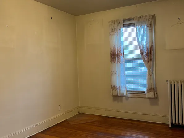 28-16 29th Street image 15 of 29