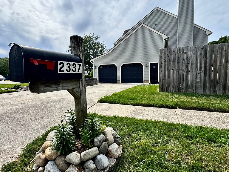 2337 Esplanade Dr — Photo 49
