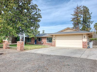 5415 E Griffith Way, Fresno, CA, 93727
