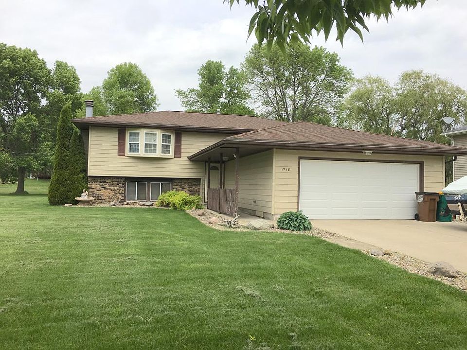 1st image of 1718 Canary Dr