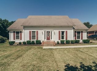 707 3rd Ave W, Springfield, TN 37172