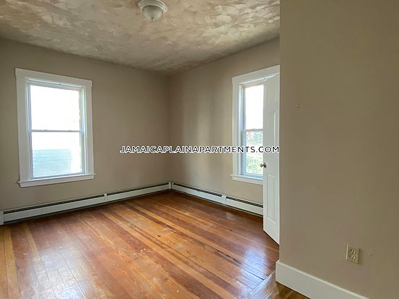 5th image of 116 Hyde Park Ave #2