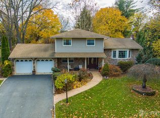 39 Dexter Rd, East Brunswick, NJ 08816