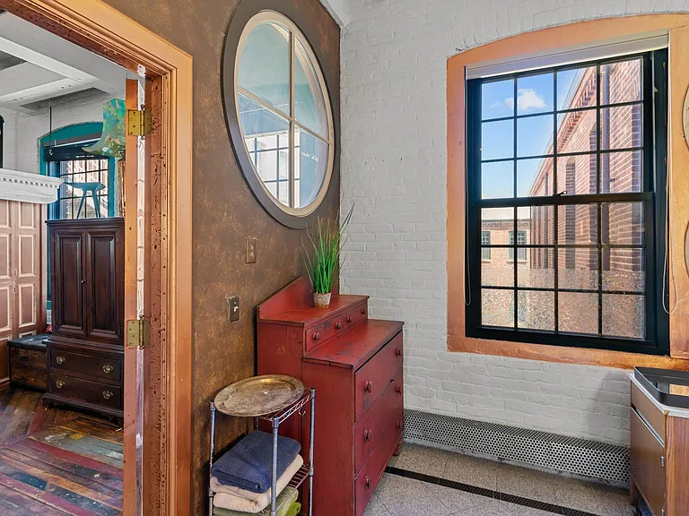 532 Kinsley Ave #205 — Photo 33
