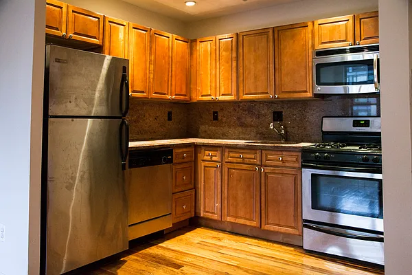 Rented by EXR | media 15