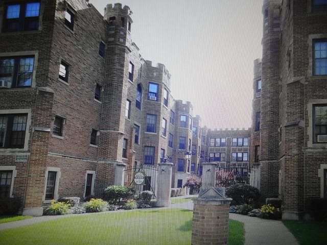1st image of 4881 N Paulina St APT 1B