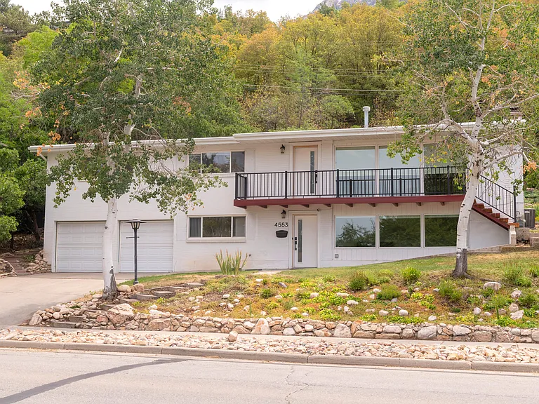 4553 S Brockbank Dr — Photo 1