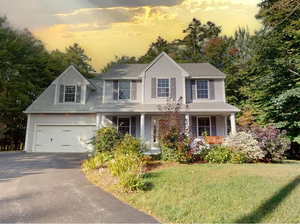 17 Stone Ledge Drive, Lewiston, ME 04240