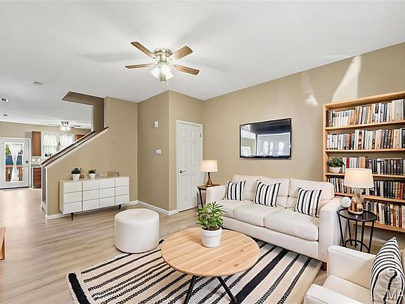 4th image of 3653 Arpent St APT 1