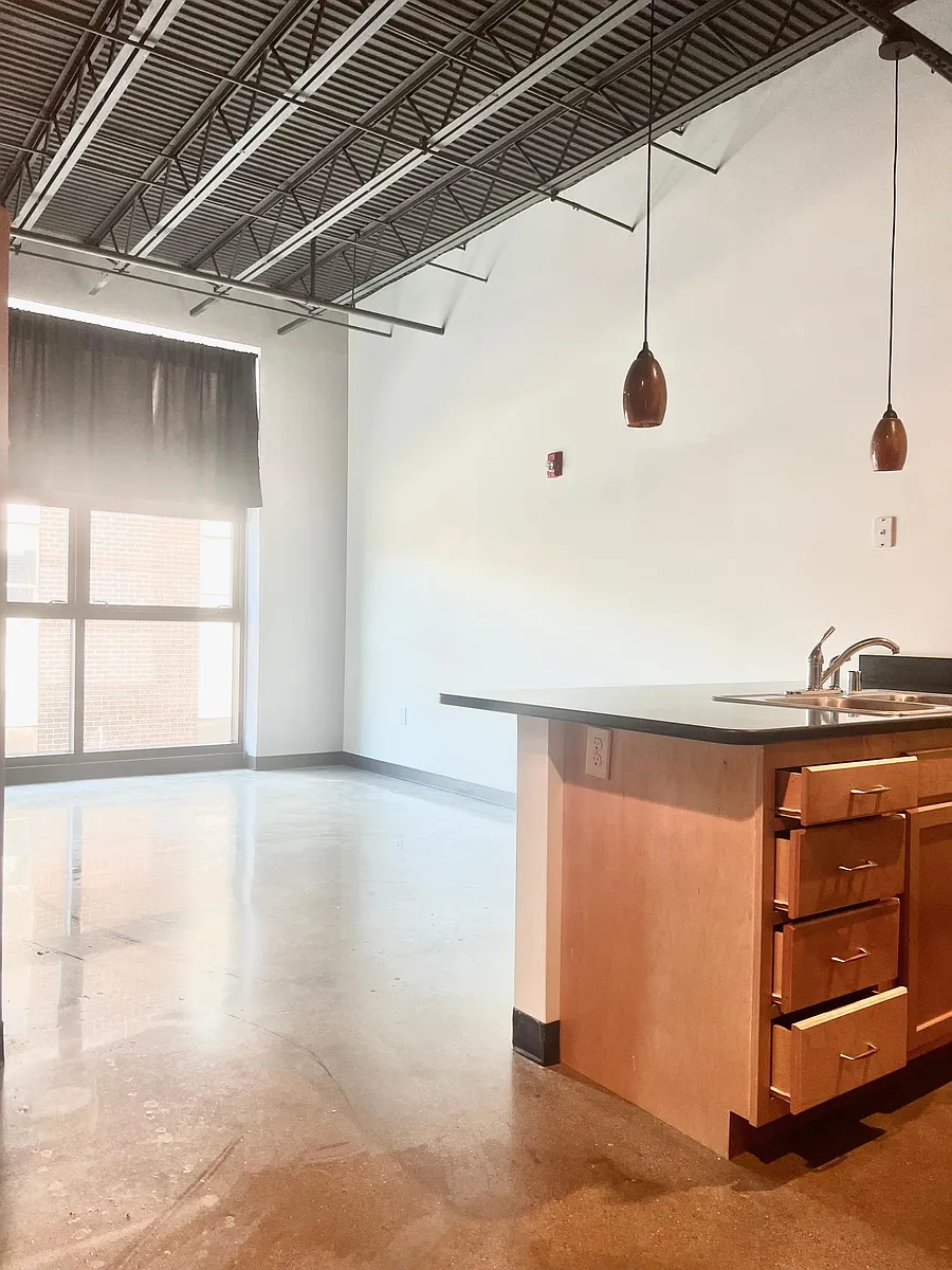 Building Photo - 407 Marquis Ave #5