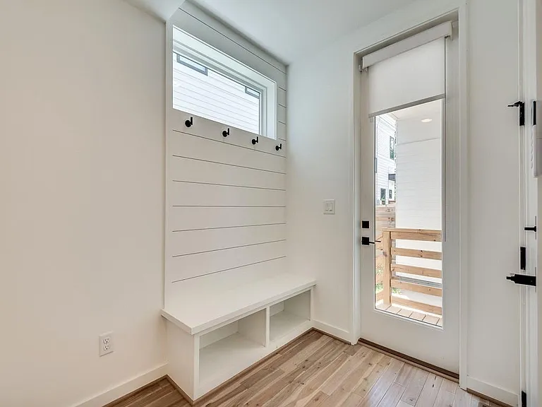 520 Wabash Ave NE #B — Photo 17