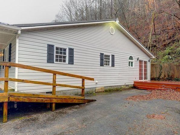 160 Cougar Ln, Mousie, KY 41839