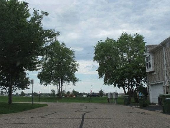 Exterior Neighborhood (street photo)