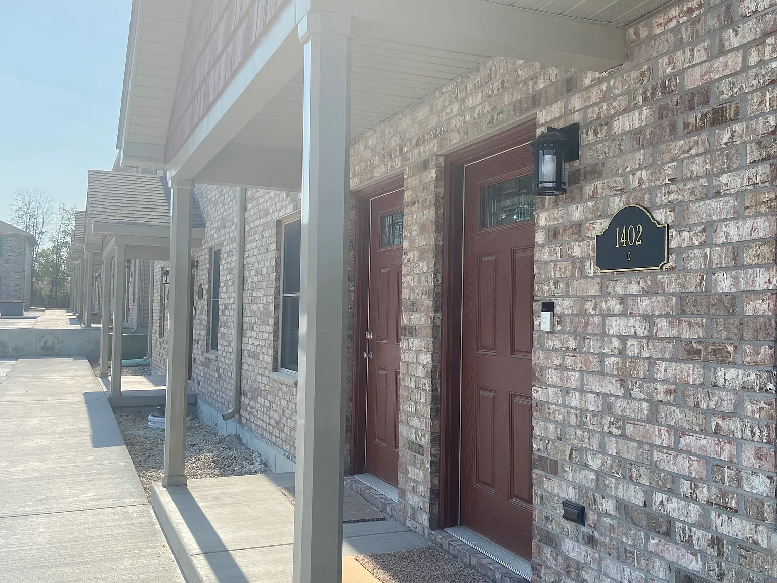 2 bed, 2.5 bath, 1000 sqft, $1,295 — Photo 2