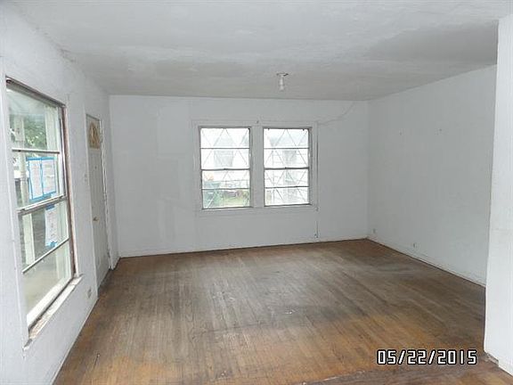 2nd image of 505 E Mason St