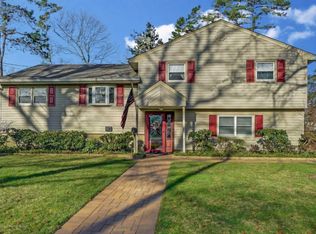 230 Pinecrest Rd, Oakhurst, NJ 07755