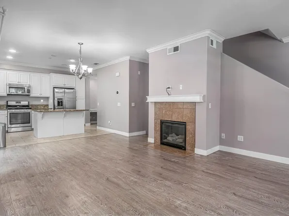 1883 Aquamarine Ct Unit 7, Chula Vista, CA 91913