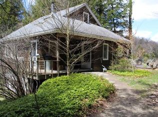 844 Spruce Corner Rd, Ashfield, MA 01330