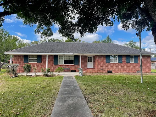 215 W 22nd St, Larose, LA 70373