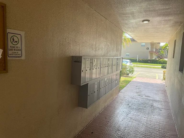 502 Davis Rd #9 — Photo 33