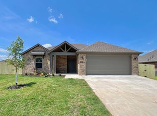 1049 Silver Birch St, Springdale, AR 72762
