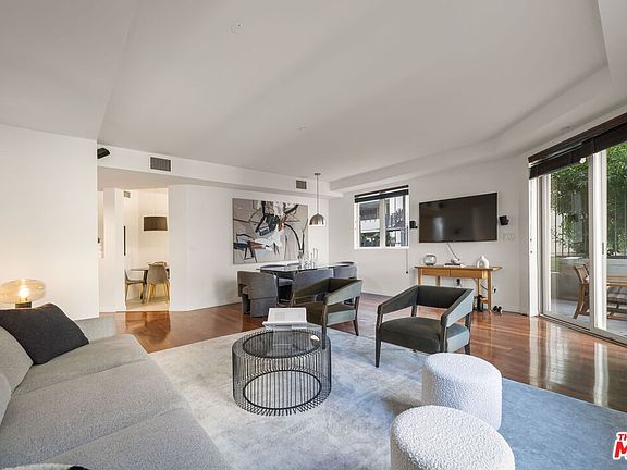 2nd image of 12222 Wilshire Blvd APT 301