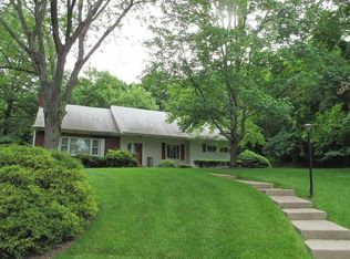 15 Daisy Ln, Poughkeepsie, NY 12603