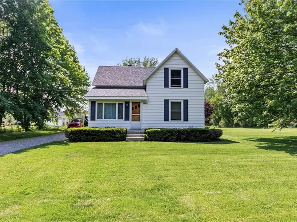 6803 Furnace Rd, Ontario, NY 14519
