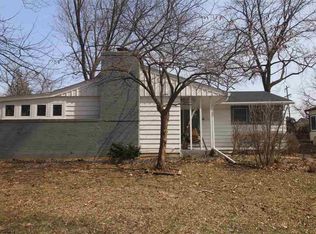 4237 Pinecrest Rd, Rockford, IL 61107