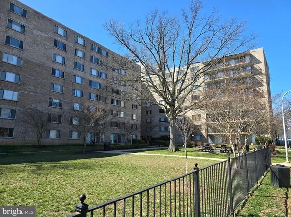 4410 Oglethorpe St APT 114, Hyattsville, MD 20781